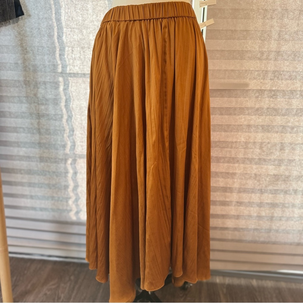 Anthropologie Gold pleated maxi skirt SIZE XL